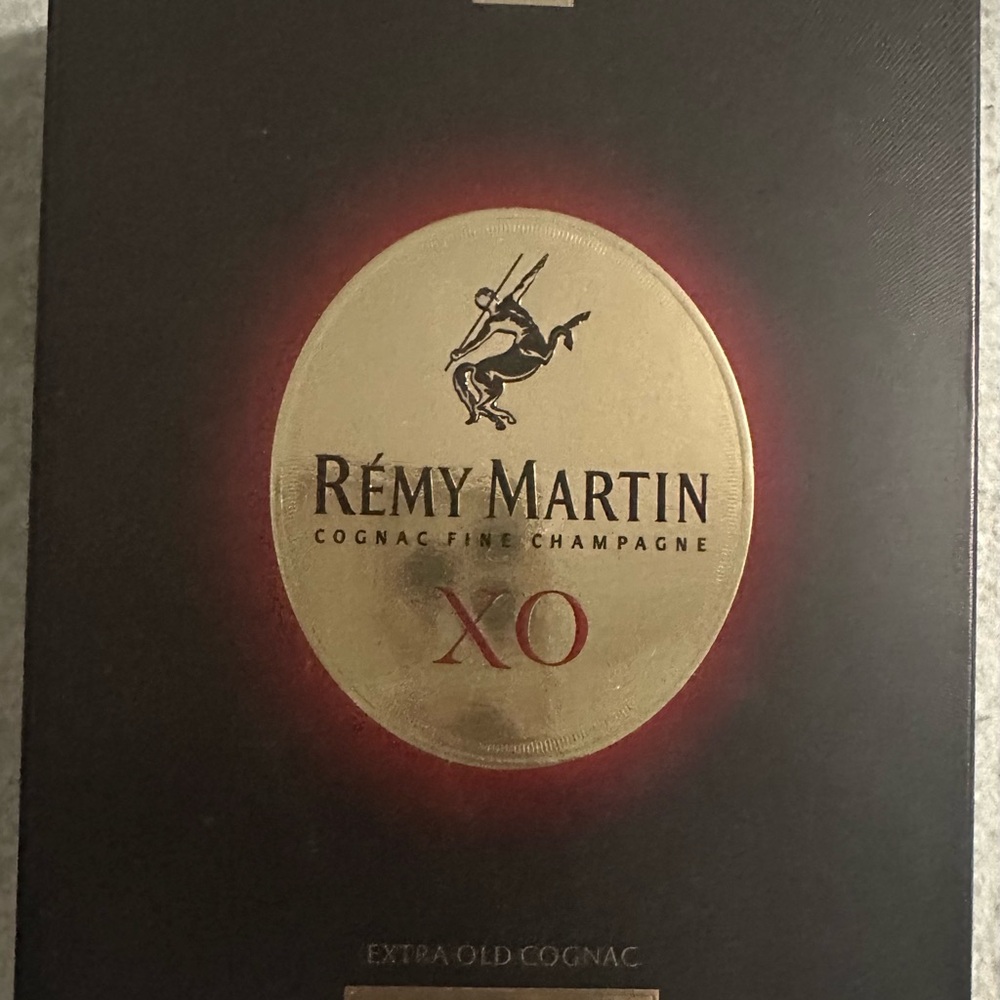 XO Cognac - Black and Gold